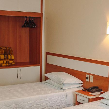 Hotel San Silvestre Tubarao Bagian luar foto