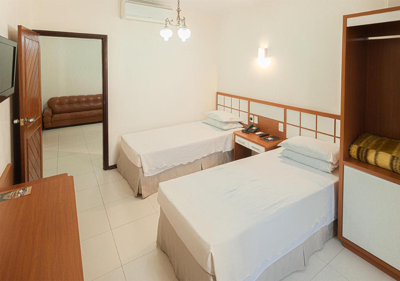 Hotel San Silvestre Tubarao Bagian luar foto