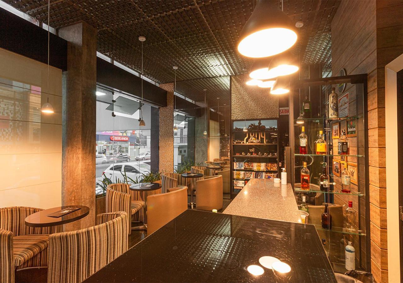 Hotel San Silvestre Tubarao Bagian luar foto