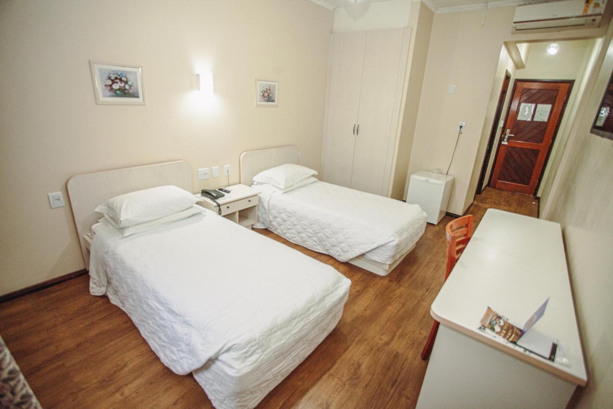 Hotel San Silvestre Tubarao Bagian luar foto